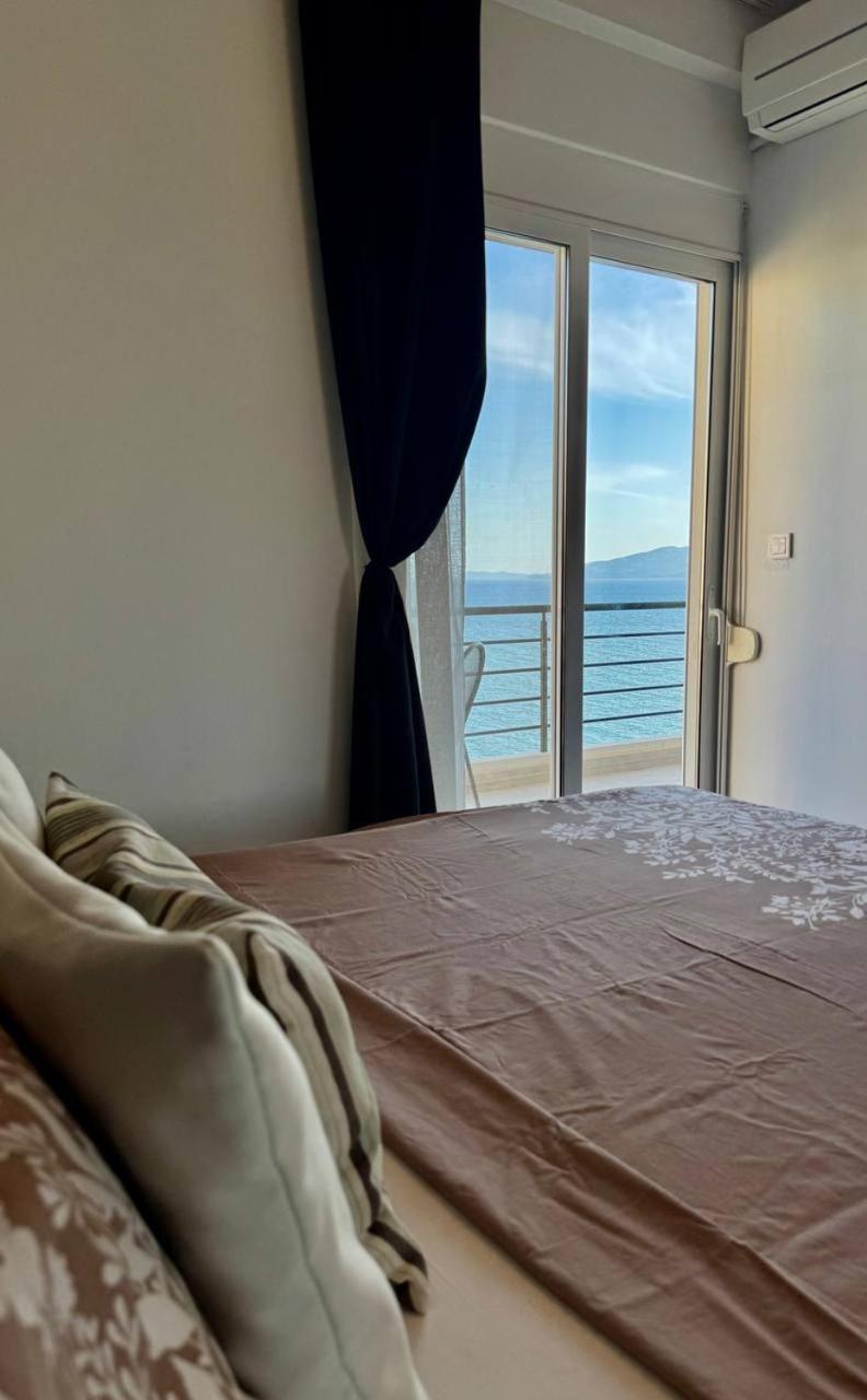Viola Sea View Penthouse Apartamento Sarandë Exterior foto